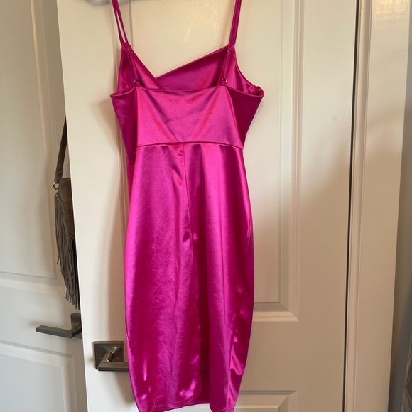 Forever 21 silky dress - Picture 4 of 11